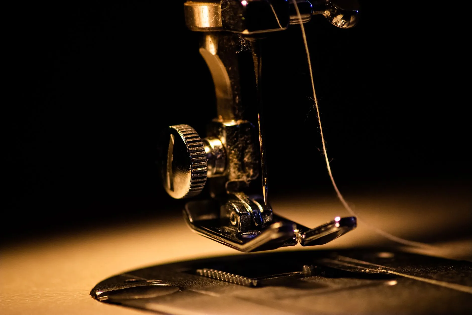 9 Best Mechanical Sewing Machines in 2026: Top Picks for Beginners, Heavy Fabrics, and Everyday Sewing