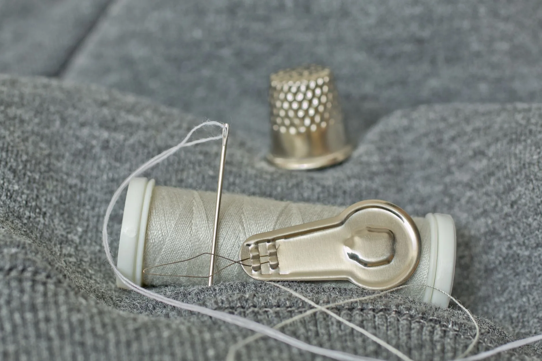 Best DIY Sewing Kits of 2026: Top Picks for Beginners, Travel, Kids & Home Repairs