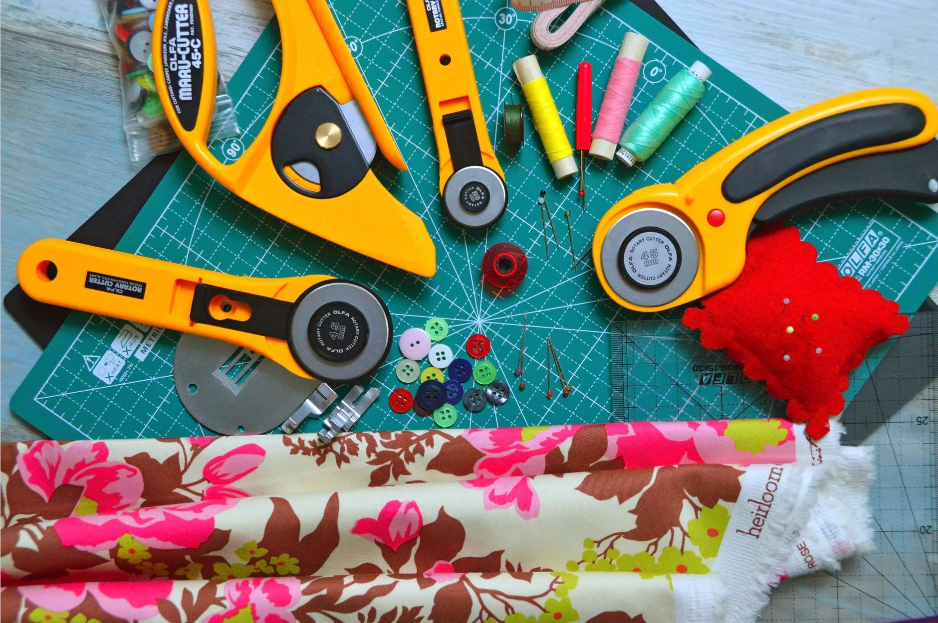 Best Fabric Cutting Mats: 9 Top Self-Healing Mats for Sewing, Quilting & Crafting