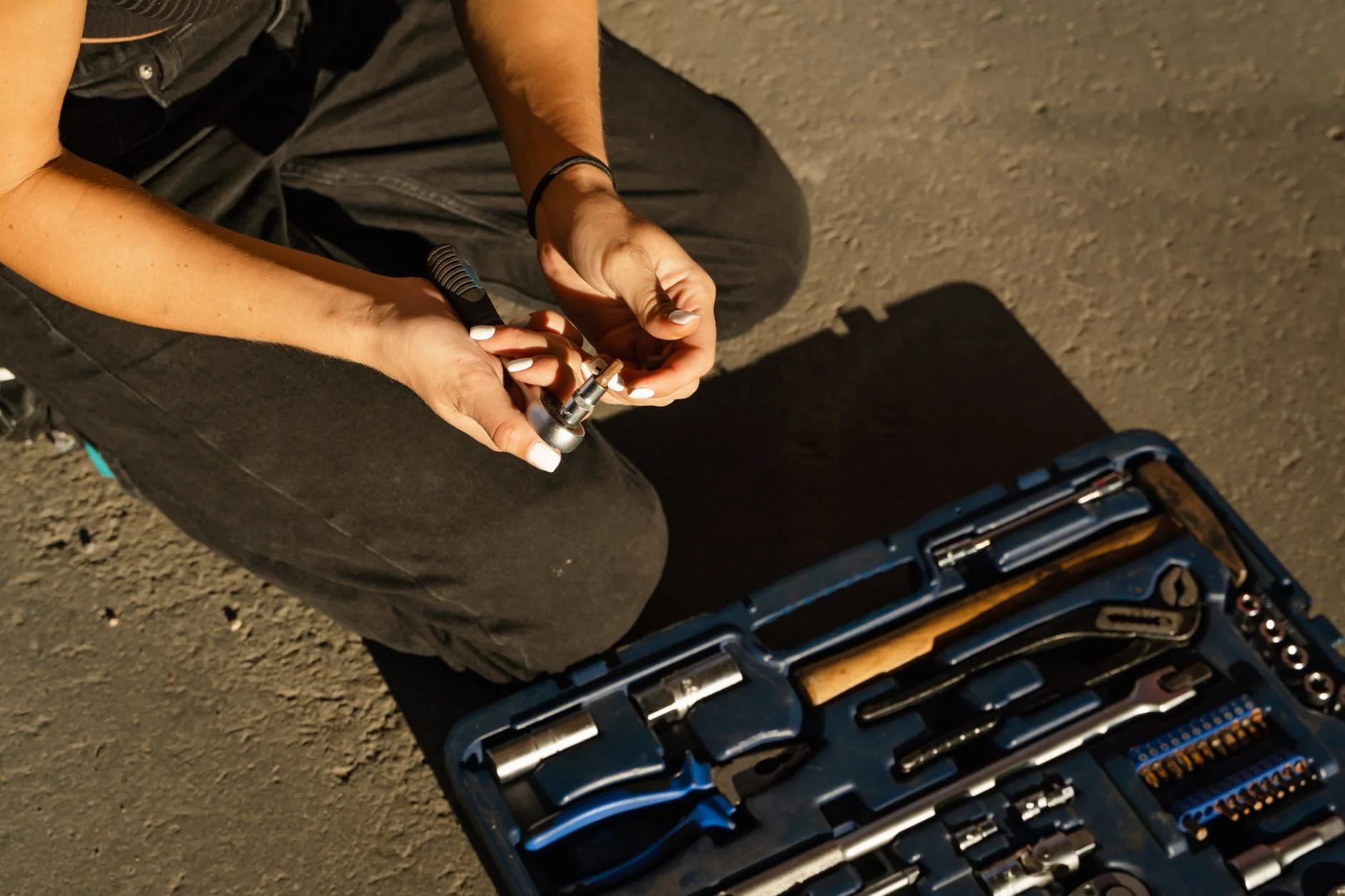 Best Hand Tool Kits for Beginners: 9 Top Choices Compared for Home Repairs, First Apartments and DIY Projects